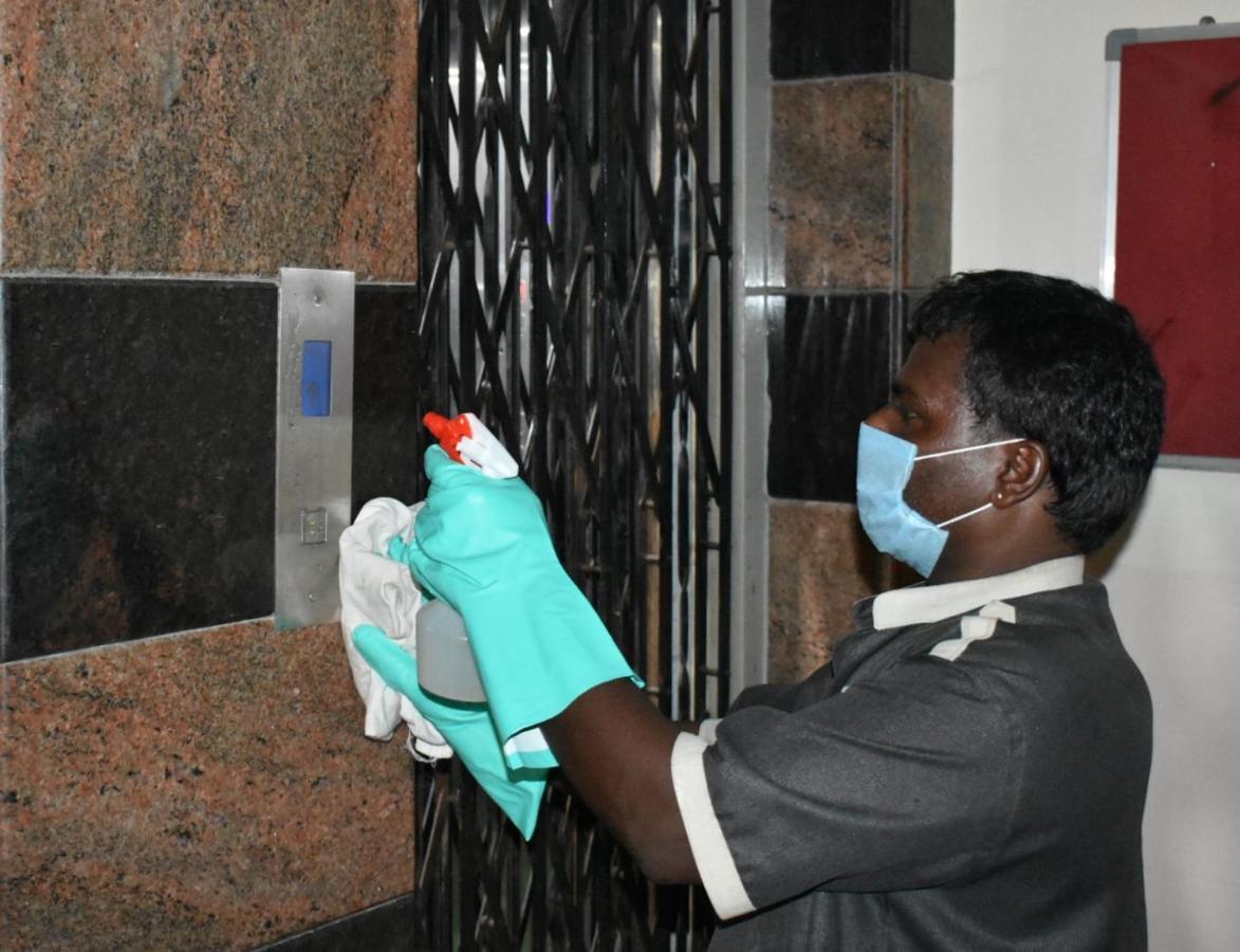 Hotel Sahasra Residency Tirupati Eksteriør bilde