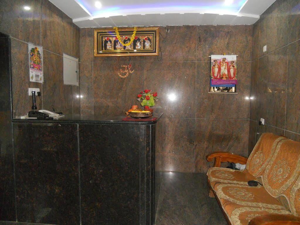 Hotel Sahasra Residency Tirupati Eksteriør bilde