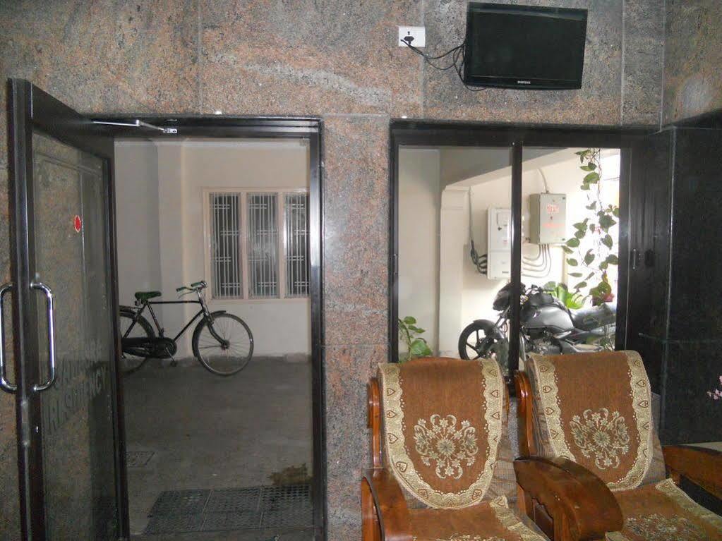 Hotel Sahasra Residency Tirupati Eksteriør bilde