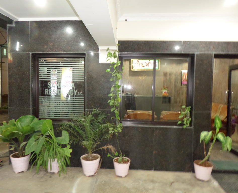 Hotel Sahasra Residency Tirupati Eksteriør bilde