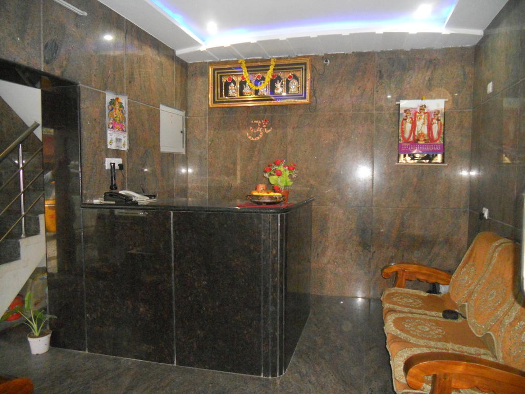 Hotel Sahasra Residency Tirupati Eksteriør bilde